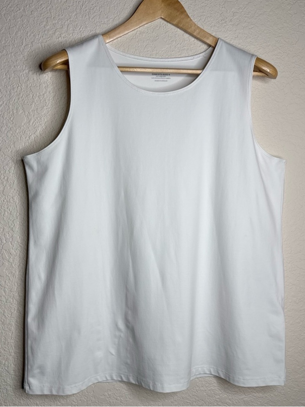 Chico's White Sleeveless Tank Top Size 4 XXL Nylon Spandex Layering Basic